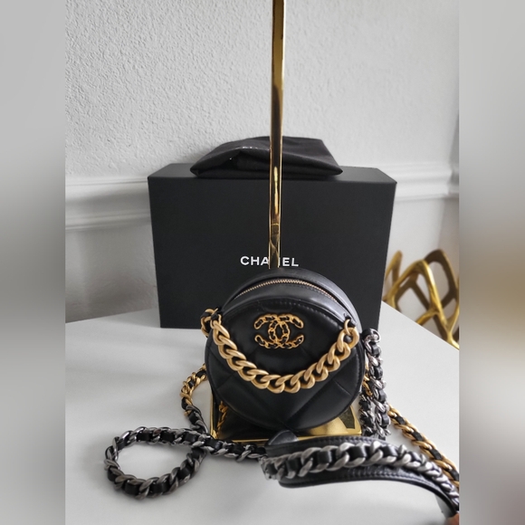 Chanel Black Quilted Round Crossbody with Three-tone Chain Strap - Picture 9 of 12